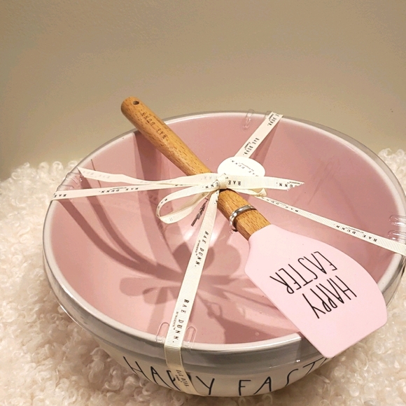 Rae dunn HAPPY EASTER Bowl with Spatula - Picture 2 of 2